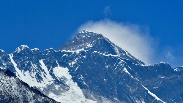 Gletscher am Gipfel des Mount Everest schmilzt dramatisch