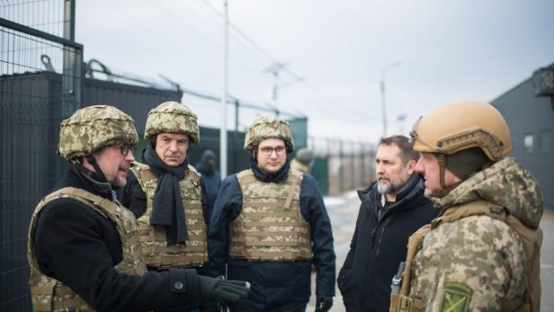 Schallenberg pocht bei Besuch in der Ukraine auf Dialog