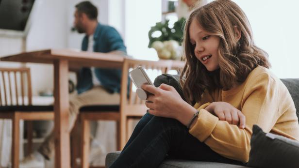 Handy und Social Media: So sind Kinder sicher digital unterwegs