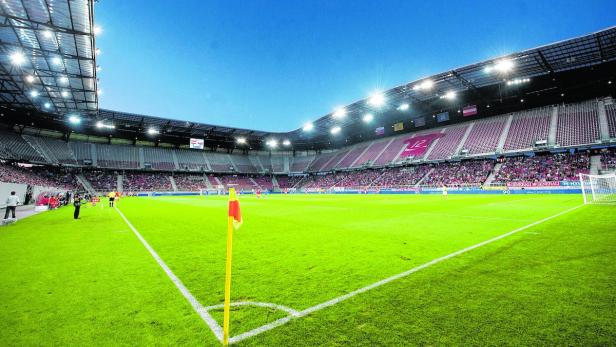 Nur zehn Mal pilgerten seit dem Jahr 2008 mehr als 18.000 Fans in die Sportstätte
