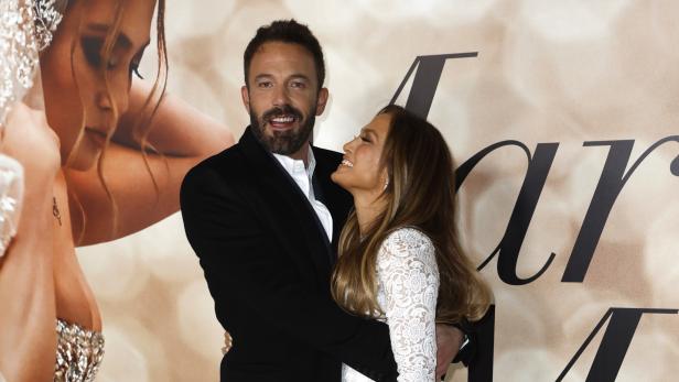 Jennifer Lopez und Ben Affleck: Total verliebt auf dem roten Teppich
