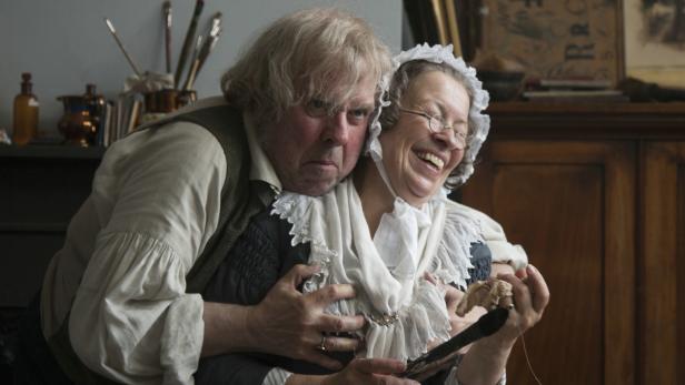 Grobschlächtiger Geselle mit derben Manieren: Timothy Spall als bulliger Maler William Turner, der in späteren Jahren eine Witwe ehelichte