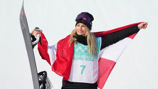 Snowboard - Women's Snowboard Big Air Final - Medal Ceremony