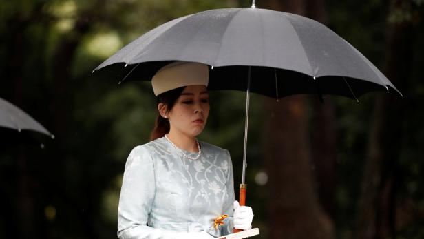 Lungenentzündung: Prinzessin Yoko nach positivem Corona-Test im Spital