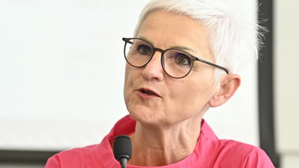 Frauenhaus-Chefin: "Sind von echter Gleichstellung weit entfernt"