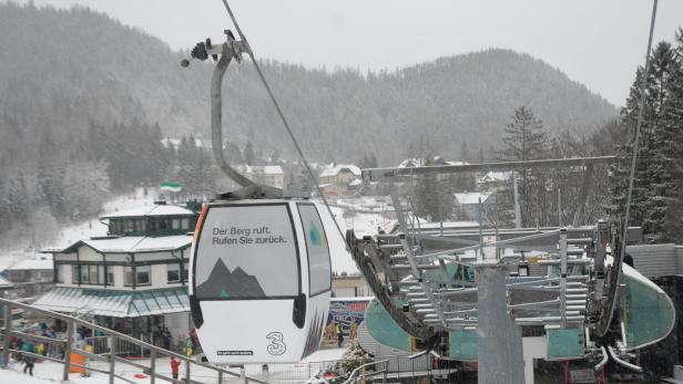 Kugellager kaputt: Gondelbahn im Skigebiet Semmering steht tagelang still