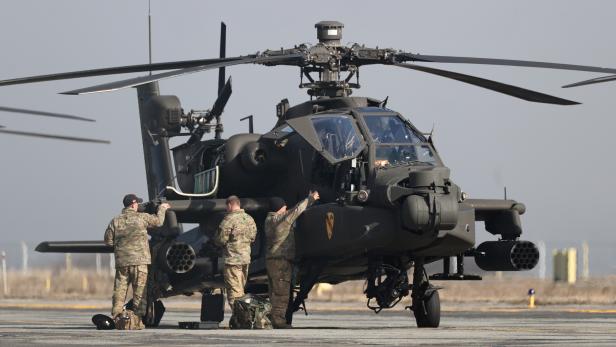 US military helicopters land in Romania as Russian troops enter Ukraine