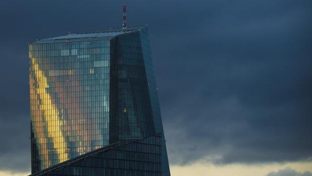 Dunkle Wolken über der EZB