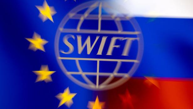 EU schließt sieben russische Banken aus Swift aus + Selenskij stellt Bedingungen