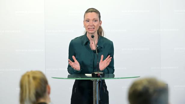 FPÖ kritisiert Nehammer: "Das ist beleidigend für die Russen"