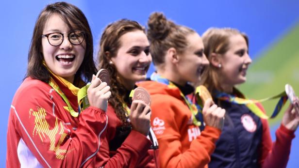 SWIMMING-OLY-2016-RIO-PODIUM Fu Yuanhui hat sich mit ihrer erfrischenden Art in den Vordergrund getan.