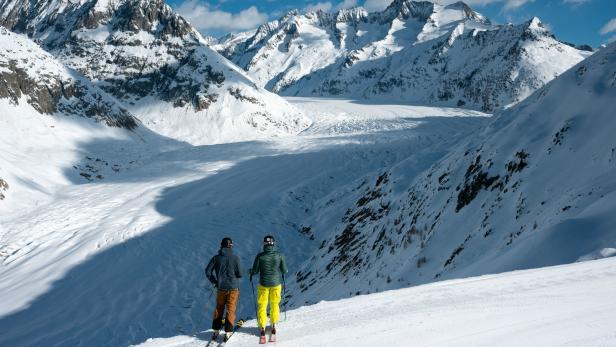 Der Große Aletschgletscher ist mit zwanzig Kilometern der längste Eisstrom der Alpen, bis zu achthundert Meter dick und UNESCO-Welterbe.