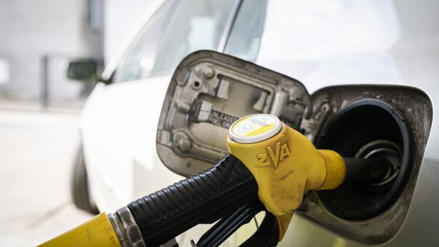 Benzin und Diesel: Warum MOL und Rosneft die Spritpreise antreiben