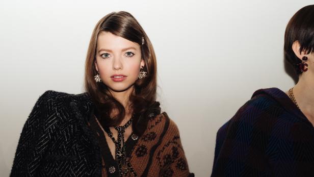 Fashion Week: Chanel lässt Lockenwickler wieder aufleben