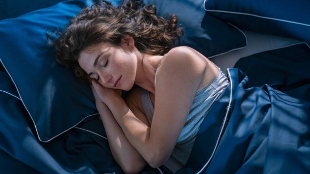 Traumforscherin: "Mit den vielen Krisen werden Schlafprobleme ärger"