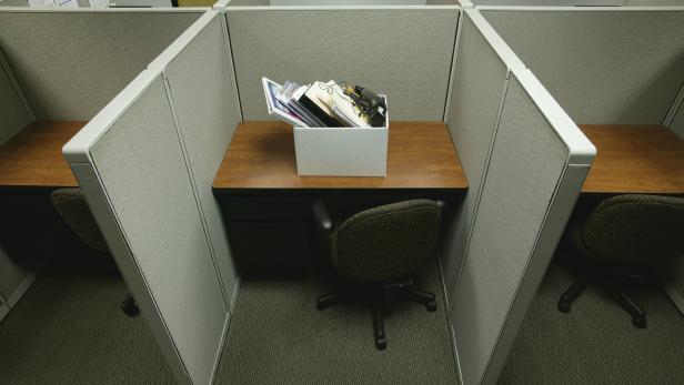Tiktoker will Miete sparen, zieht in sein Büro und wird gekündigt