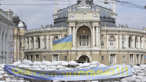 Lehrerin aus Odessa: "Ich will von Putin nicht beschützt werden"