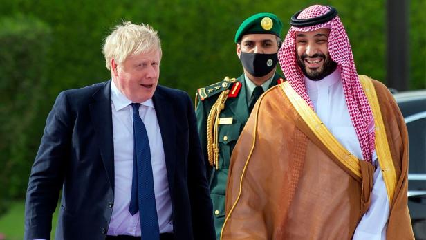 Boris Johnson beim saudischen Kronprinzen Mohammed bin Salman.