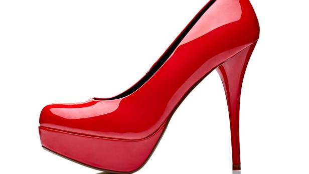 High Heels erhöhen Hilfsbereitschaft von Männern