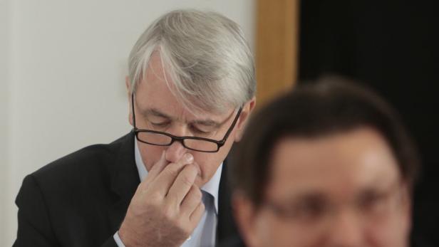 HYPO-ZIVILPROZESS UM "SONDERDIVIDENDE" IN KLAGENFU Diesmal vor dem Zivilrichter: Ex-Hypo-Chef Kulterer.