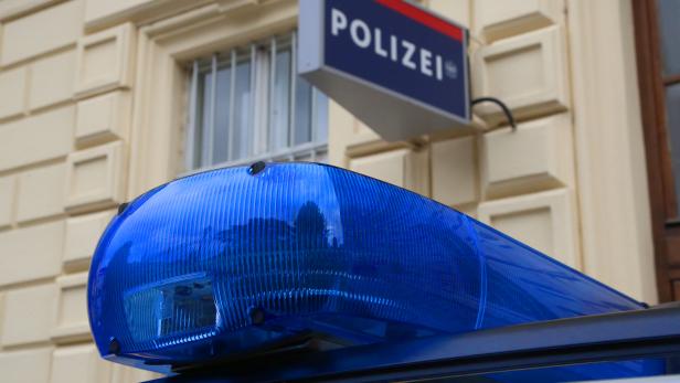 Wien: Corona-positiver randaliert in Polizeiinspektion