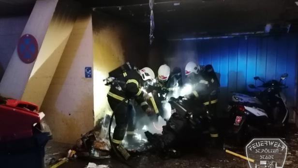 Junge Brandstifter: Kinder zündeten Müllcontainer in St. Pölten an
