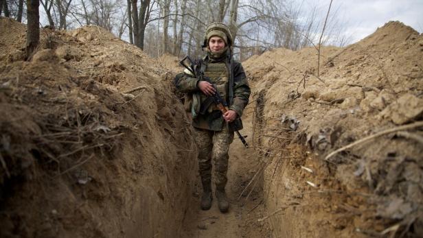 Front-Bonus: Wie viel Soldaten der Ukraine und Russlands verdienen