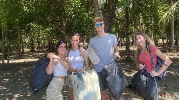 Kremserin rettete Schildkröten in Costa Rica