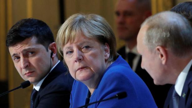 Merkel verurteilt "barbarischen Krieg" + Ungarn blockiert Ölembargo erneut