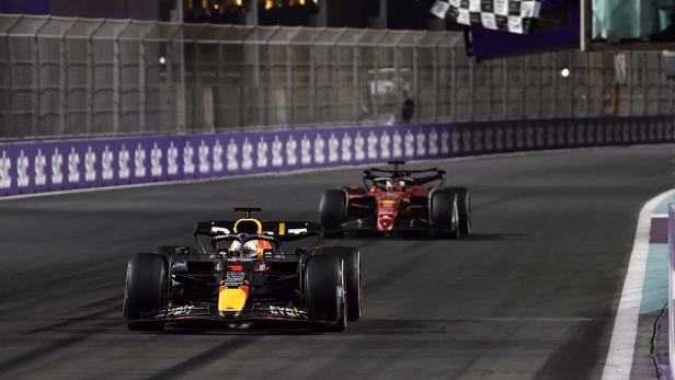 GP von Saudi Arabien: Weltmeister Verstappen schlägt zurück