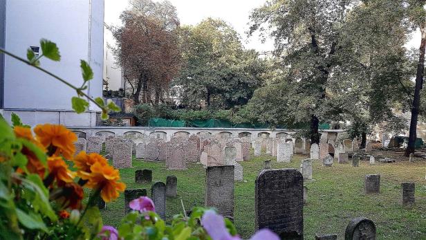 Am Friedhof Rossau herrscht auch weiterhin Grabesstille