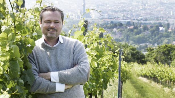 Gerhard Lobner ist Geschäftsführer des Weingutes „Mayer am Pfarrplatz“ und „Rotes Haus“ – und gerne im Weingarten. Zum Beispiel auf dem Wiener Nussberg.