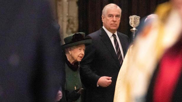 William und Charles wegen Andrews Einfluss auf Queen besorgt