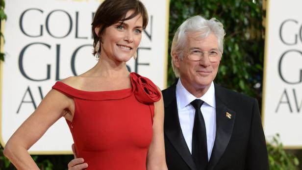 Richard Gere mit Frau Alejandra Silva bei den Golden Globe Awards.