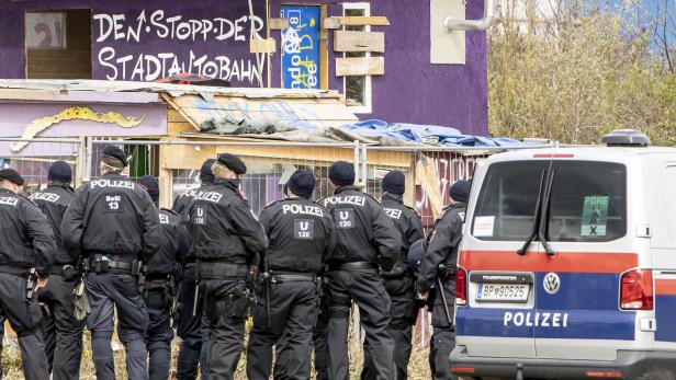 Protest-Camp gegen Stadtstraße in Wien geräumt