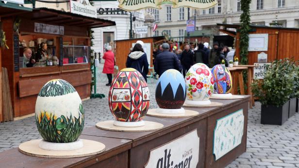 Ukrainische Ostereier auf dem Altwiener Ostermarkt ausgestellt