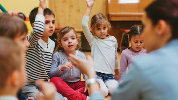 Lokalaugenschein Kindergarten: Wie Überforderung im Alltag aussieht
