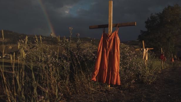 2022 World Press Photo Contest Global Winners announced "World Press Photo" 2022 ist ein Mahnmal für tote Kinder in Kanada