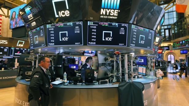 US-STOCK-MARKET-REBOUNDS-AMID-CONCERNS-OVER-CONFLICT-IN-UKRAINE