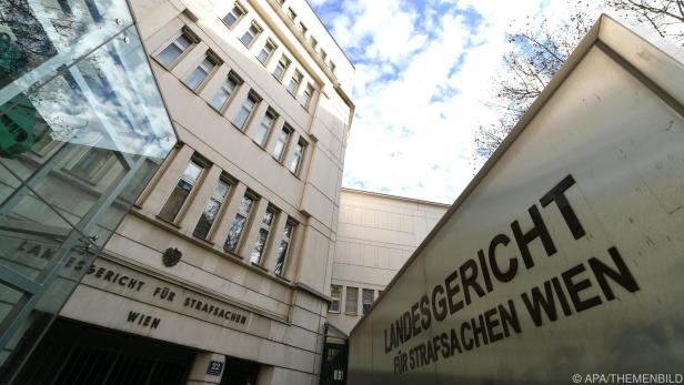Ein Bekannter des Wien-Attentäters stand am Montag vor Gericht.