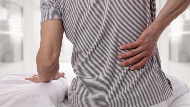 Immer wieder Rückenschmerzen? Das ist eine der häufigsten Ursachen