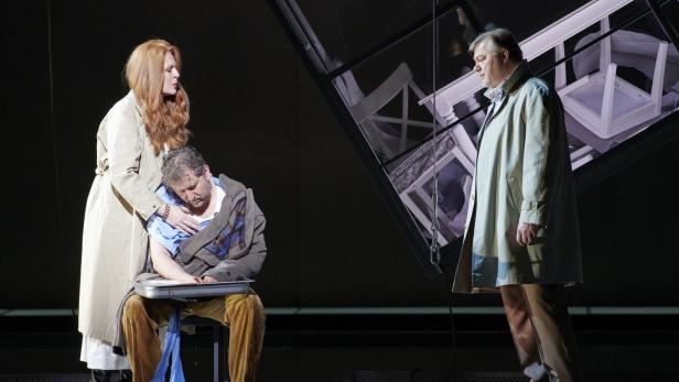"Tristan und Isolde": Szenisch ödes Stückwerk, musikalisch Licht und Schatten