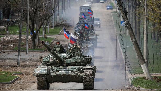 Russische Panzer in Mariupol