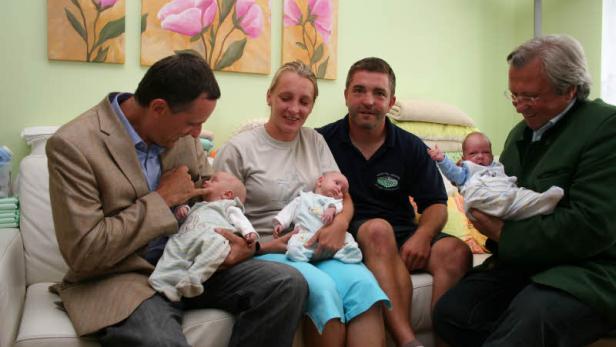 Drillinge sind pumperlg’sund und der ganze Stolz der Eltern