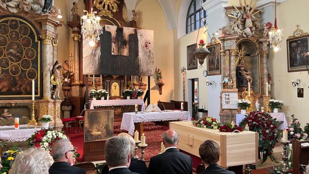 Requiem für Hermann Nitsch der Pfarrkirche von Prinzendorf