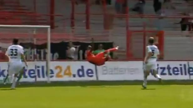 Video: Traumtor in 2. deutscher Liga