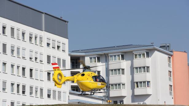 C15 beim Anflug auf das LK Amstetten