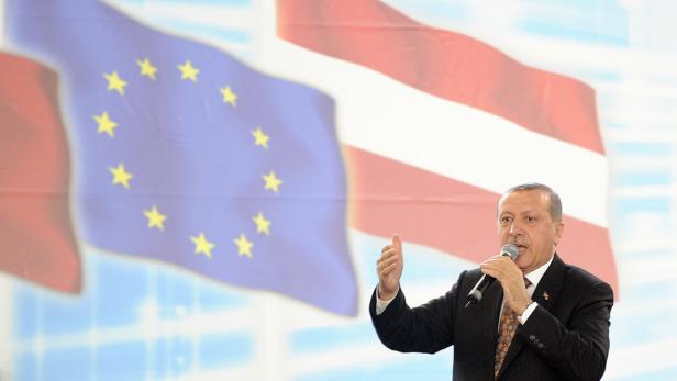 Recep Tayyip Erdogan während seiner Rede am 19. 6. 2014, in Wien-Donaustadt.