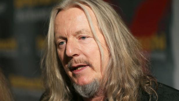 Porträt von Stan Van Gundy mit langen, blonden Haaren und grauem Ziegenbart.