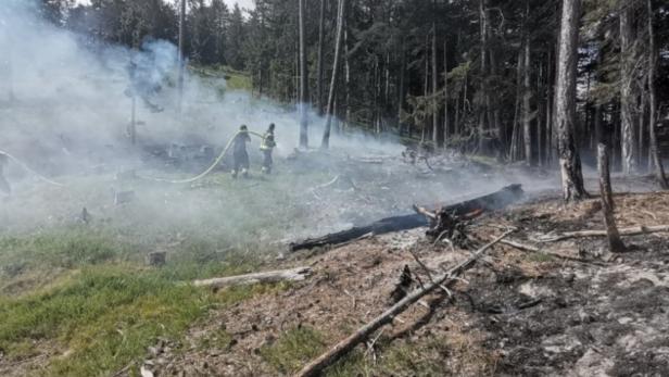 Wieder illegales Lagerfeuer: Polizei sucht Camper nach Waldbrand